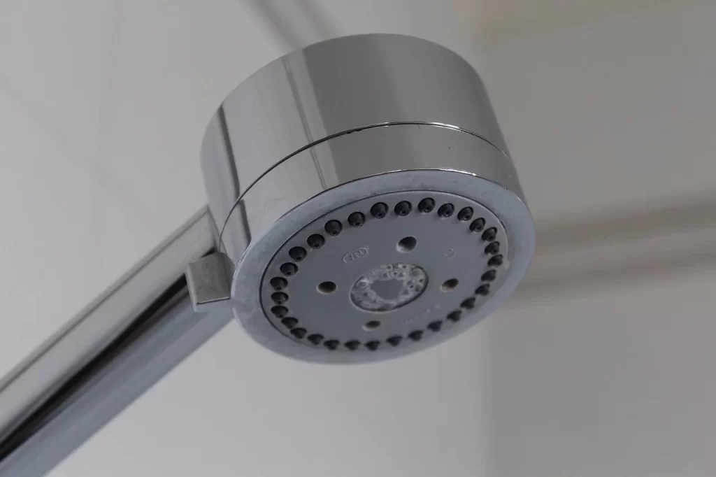 Instalación de una ducha nueva en el baño